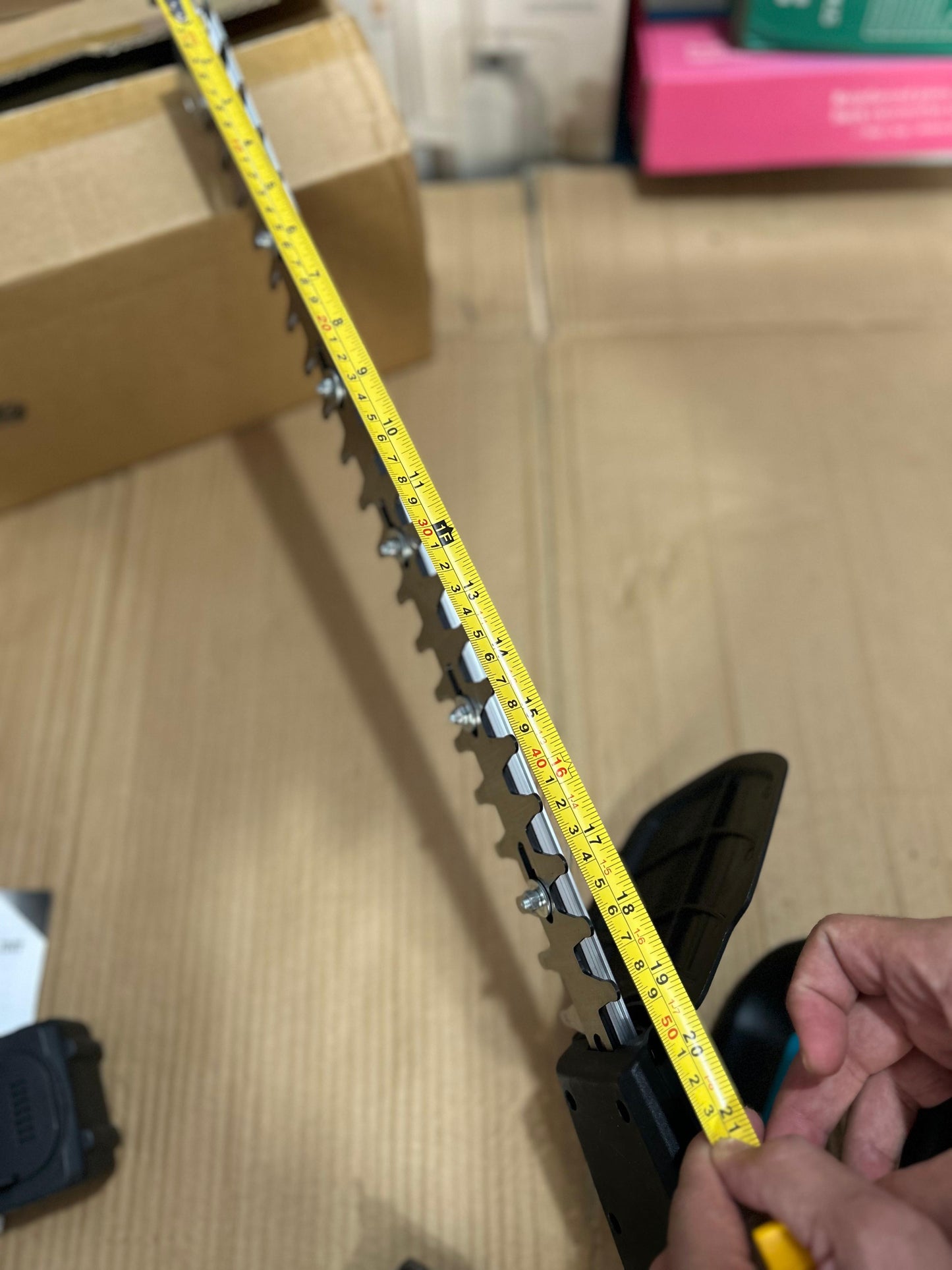 48V Hedge Trimmer – Cordless Electric Garden Cutter