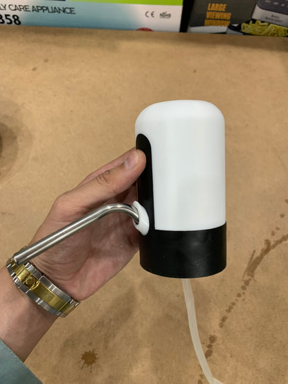 Mini water dispenser