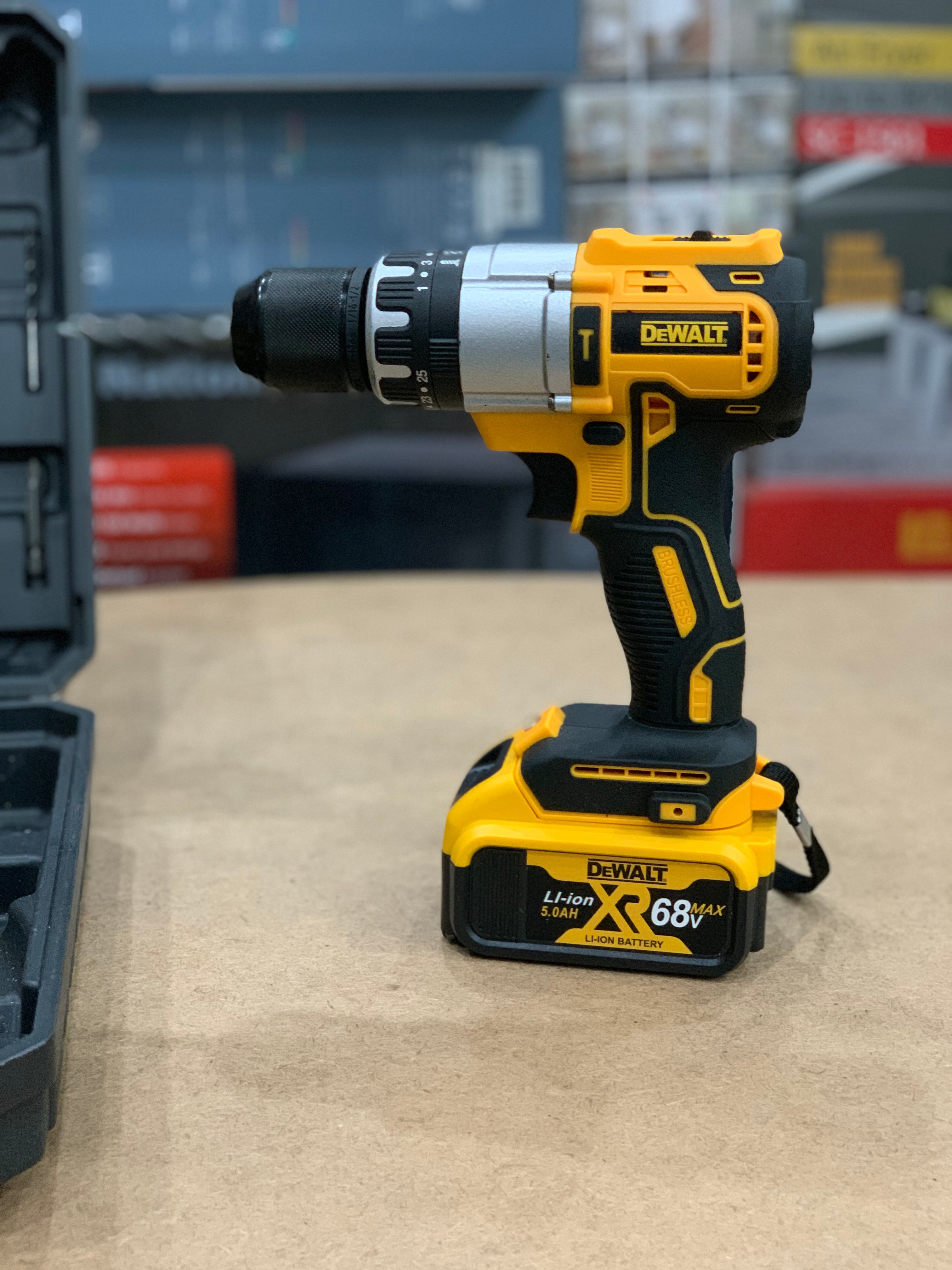 DeWALT 68V Drill set