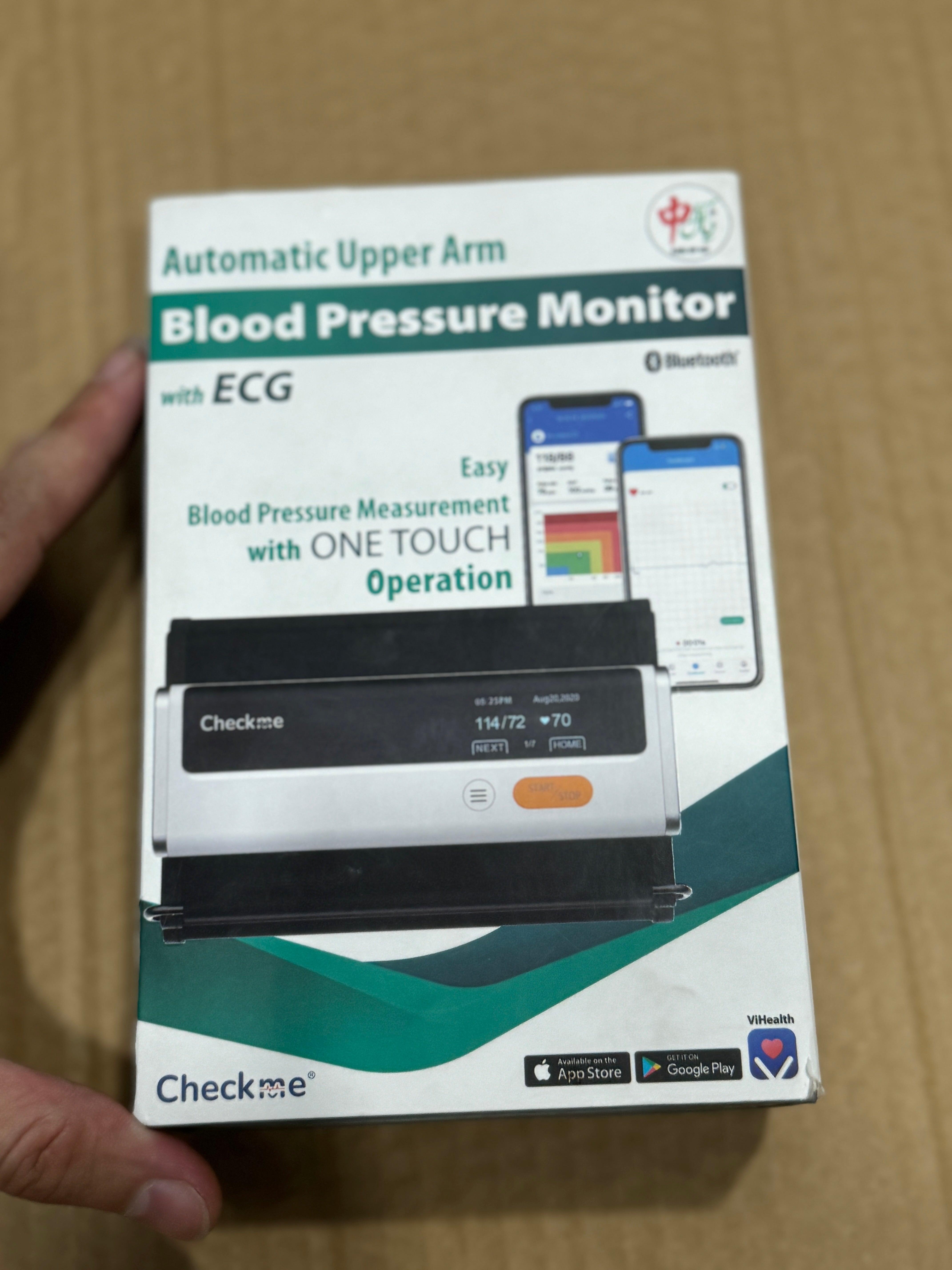 Blood pressure and ECG monitor