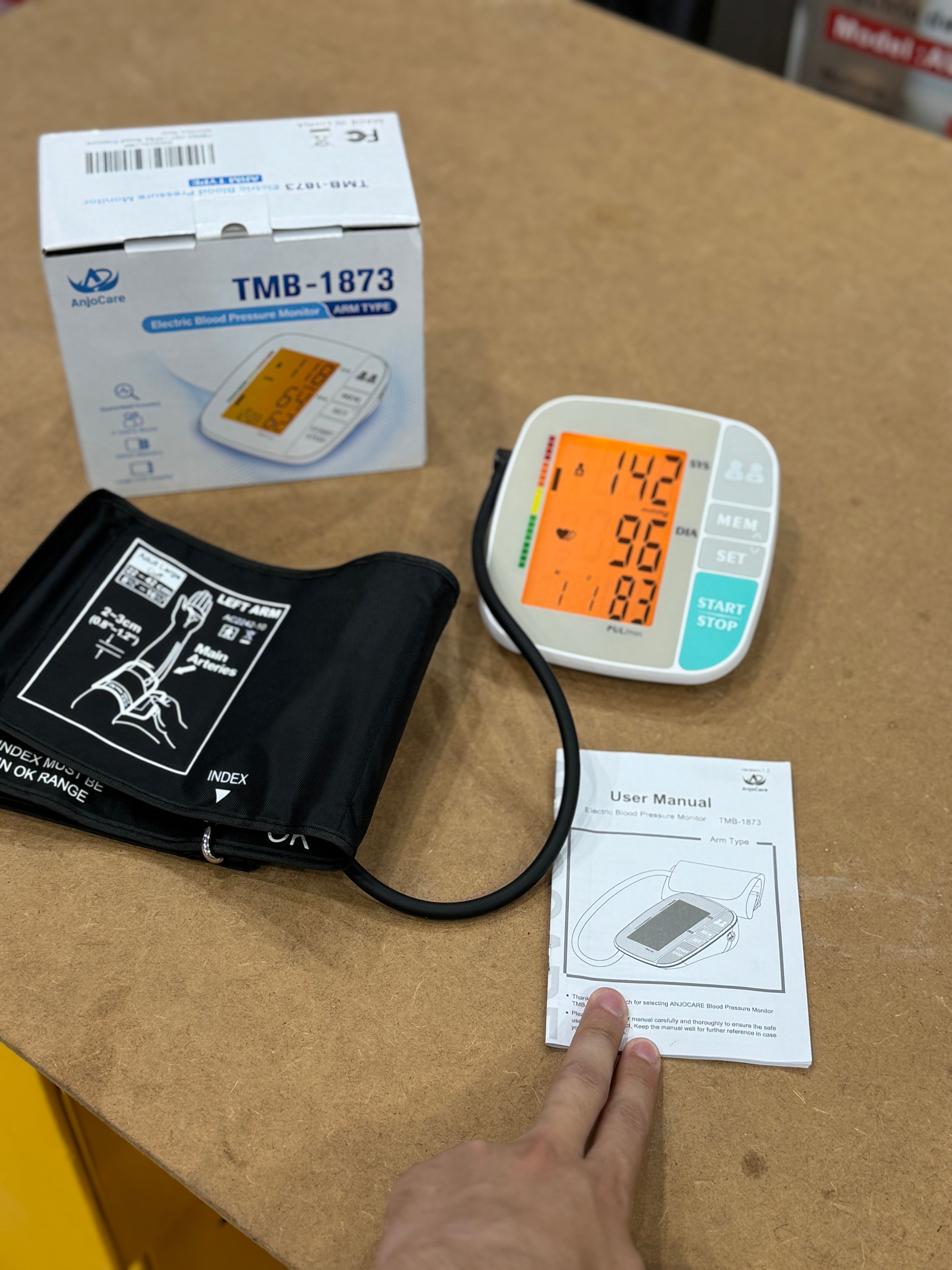 Electric blood pressure monitor