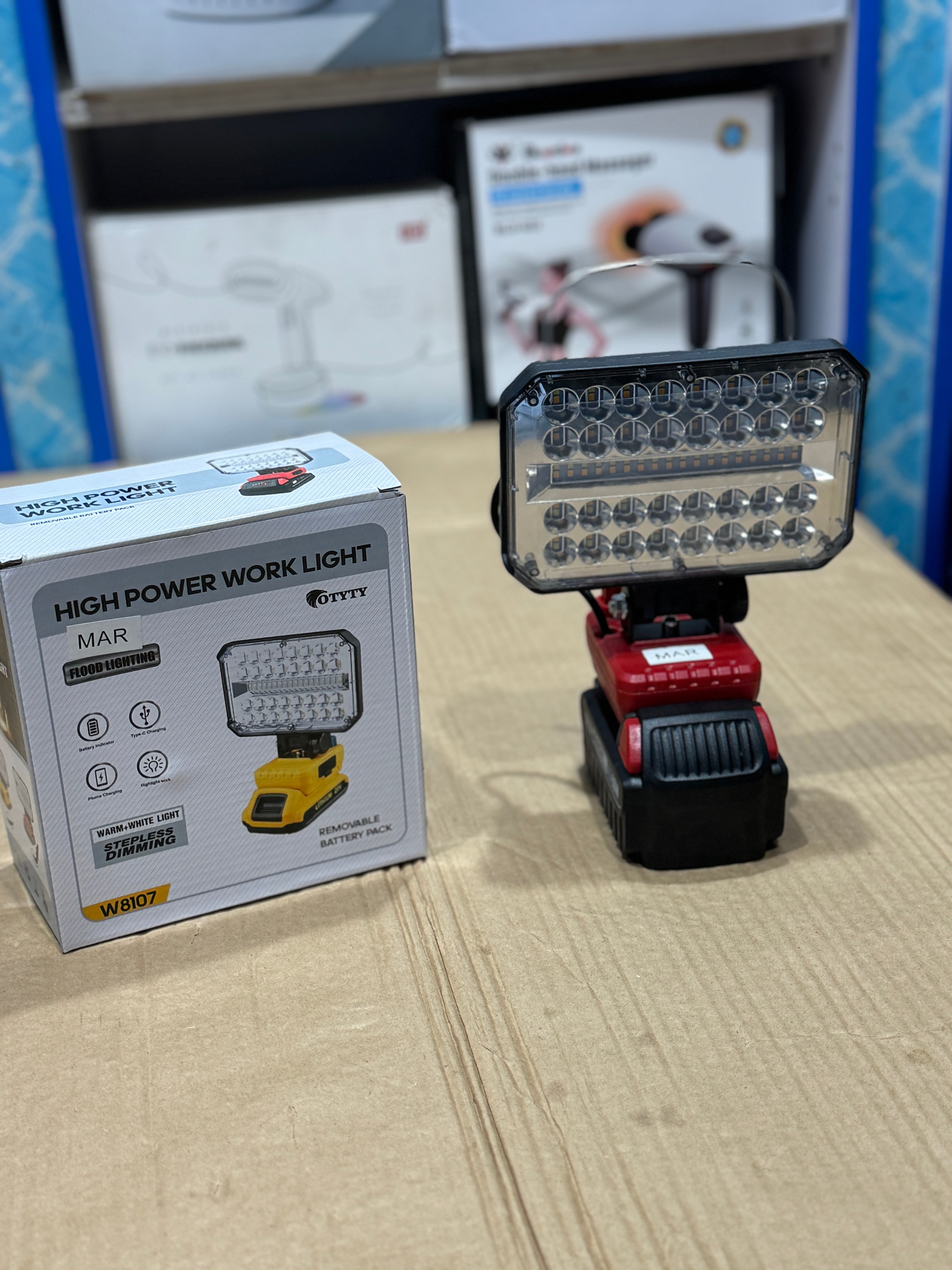 Hagi power work light with 18v bettery