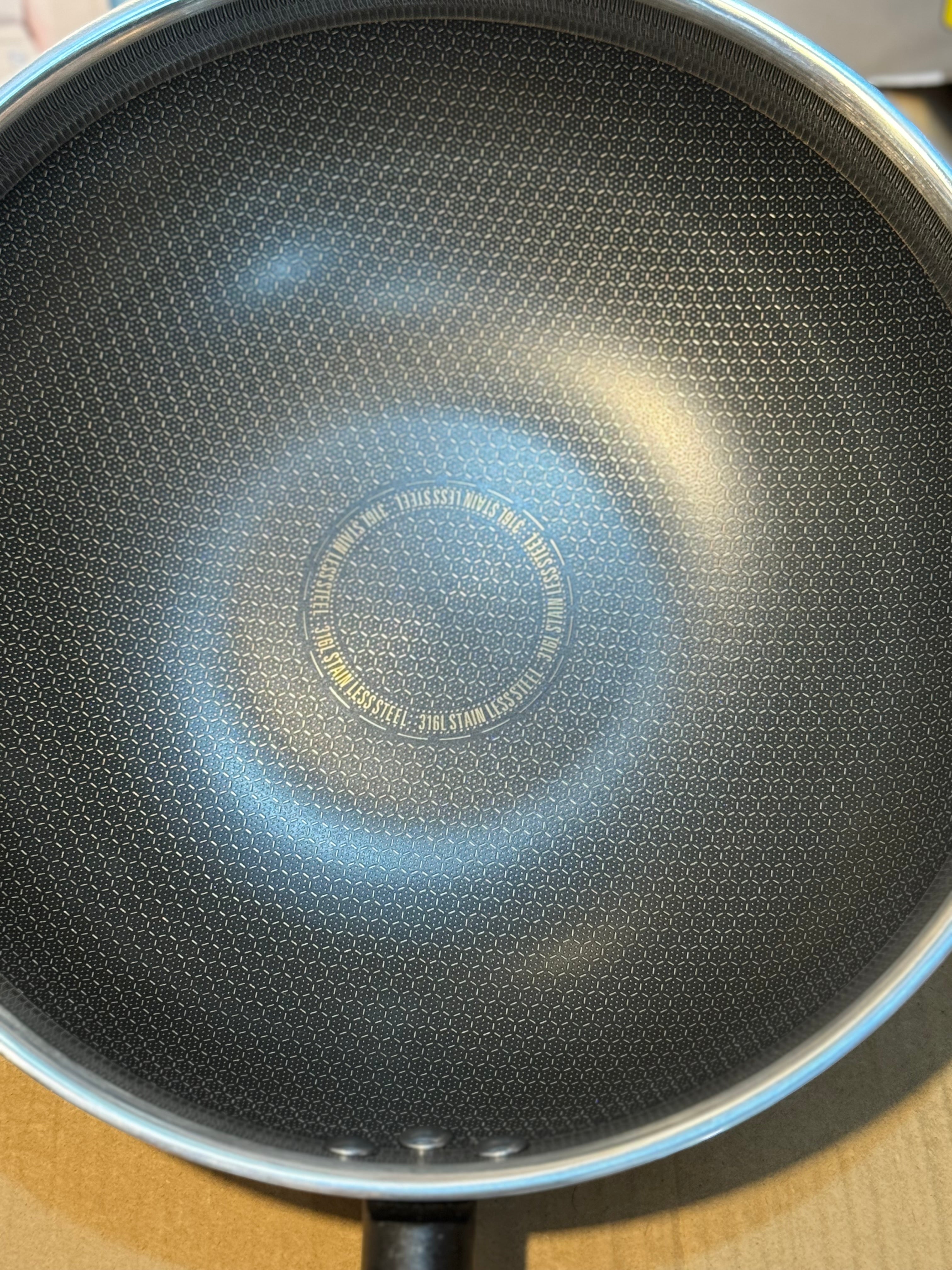 Honeycomb laser Frypan 32Cm