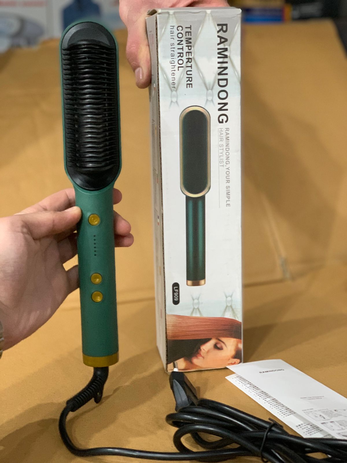 Remingdong electric hair brush straightener