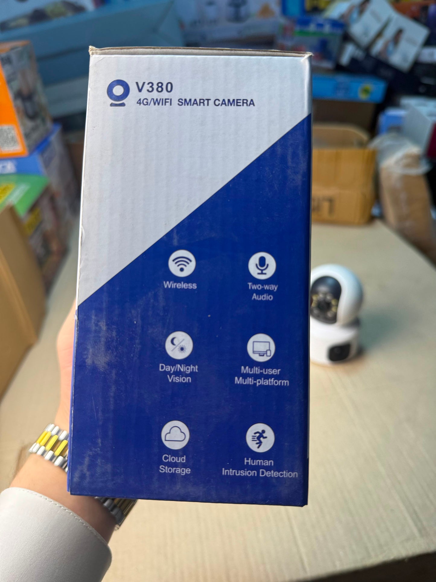 V380 4G WiFi Smart Camera