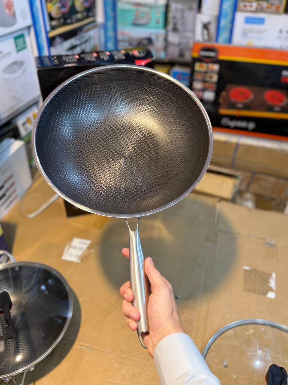 Laser coteade deep frypan