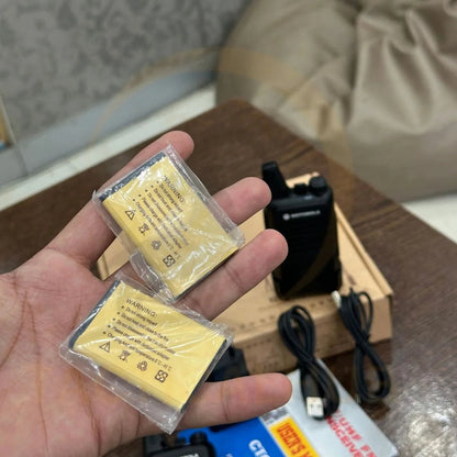 Motorola UHF FM Transceiver Walkie Talkie Pair