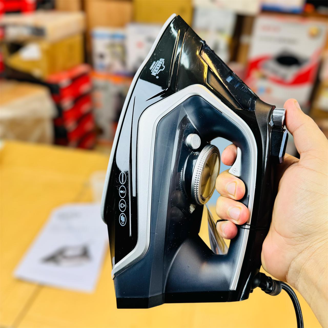 Uakeen Germany Steam Iron ZL-822