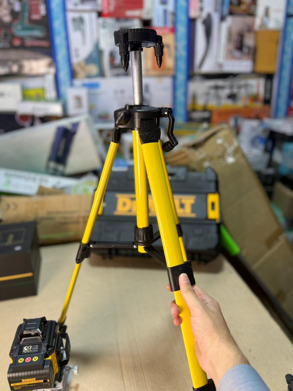 DEWALT Laser Level Meter 3D-4D with Tripod Stand