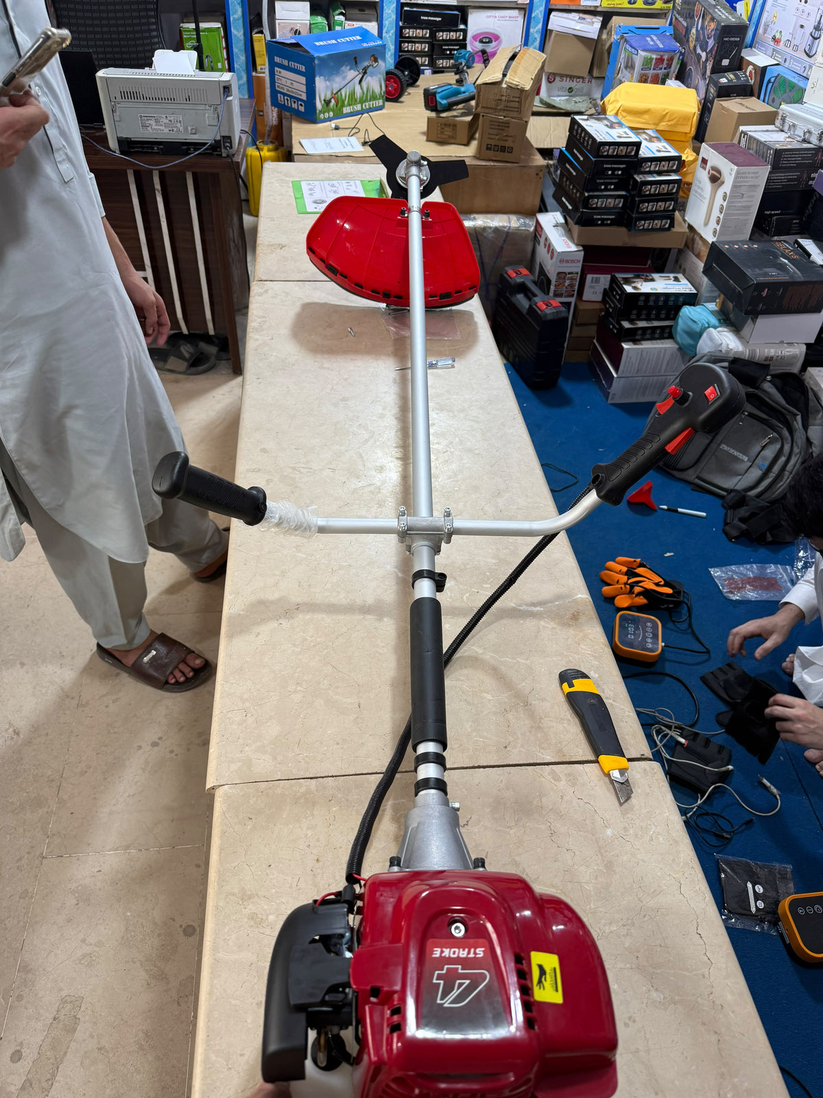 4-Stroke Petrol Brush Cutter GX35 - Heavy Duty Grass Cutter with 2-Blade Metal Blade