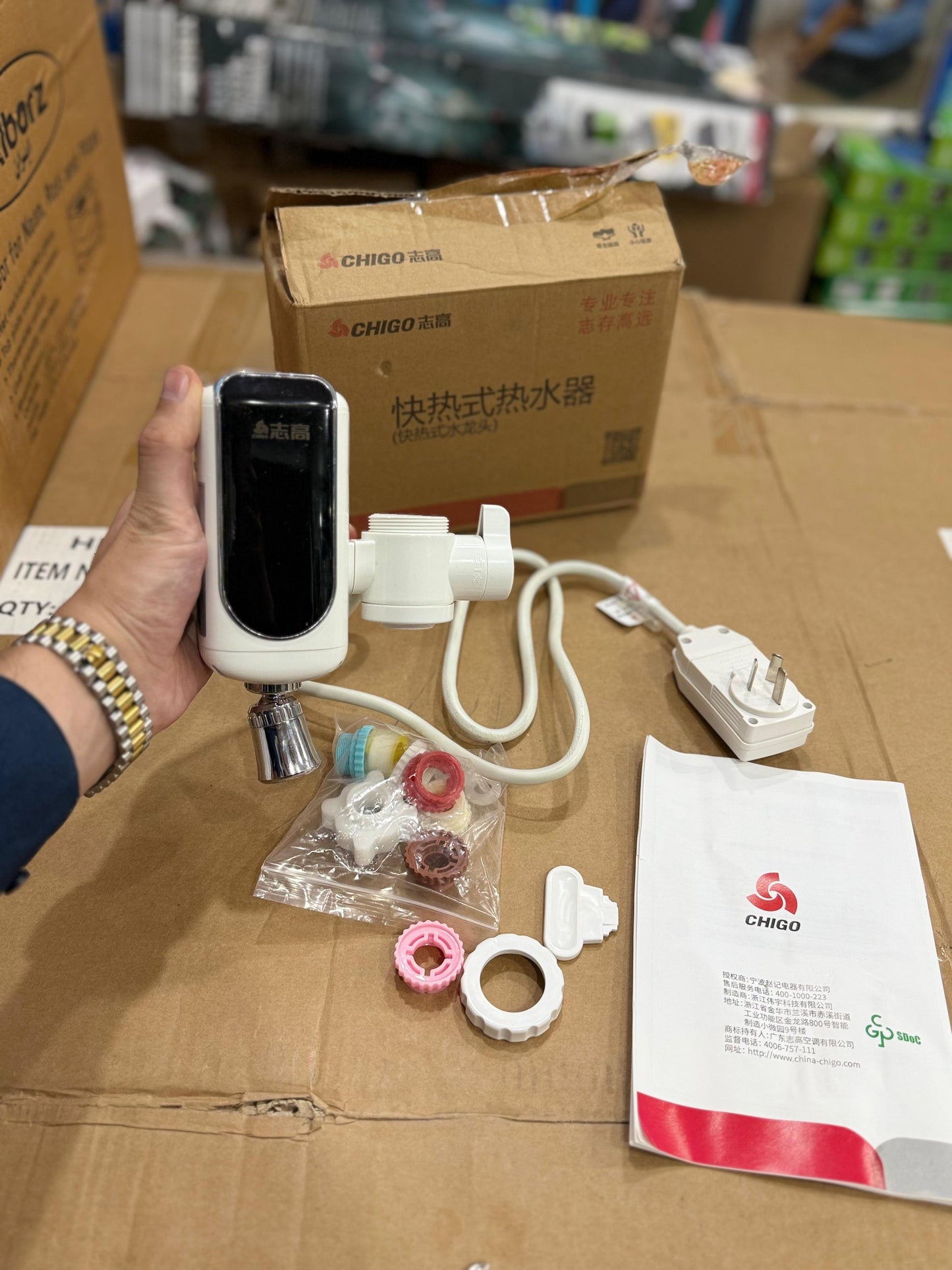 CHIGO Electric instant Water heater