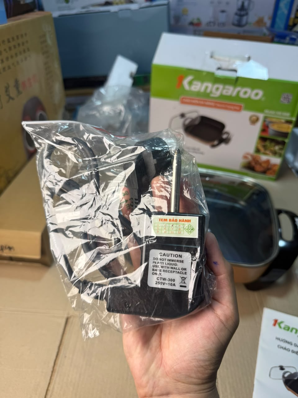 Kangaroo Electric Frying Pan KG-666