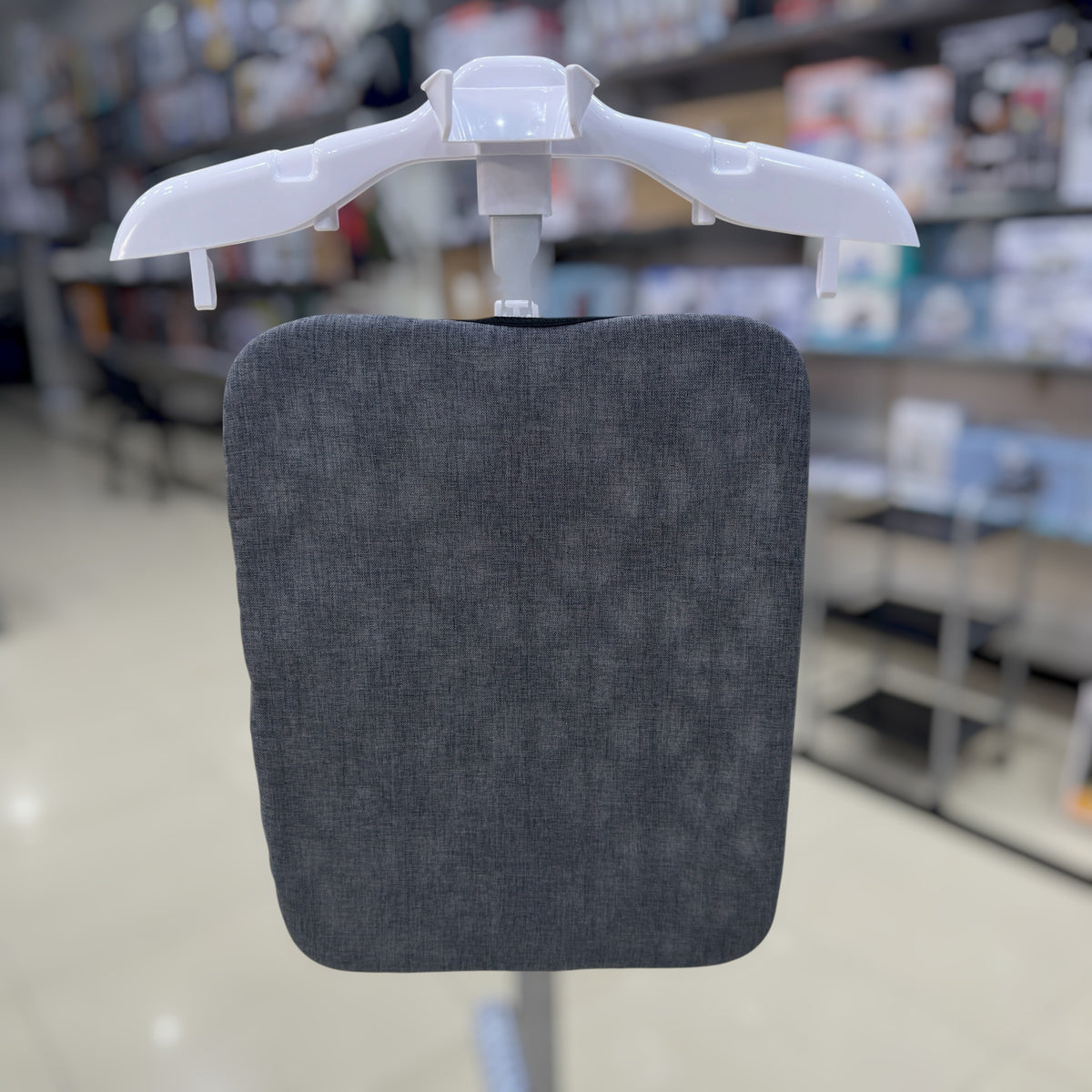 Liyaat Standing Garment Steamer MY-2128 - 1.8L Tank, Variable Steam Output, 2-Year Warranty