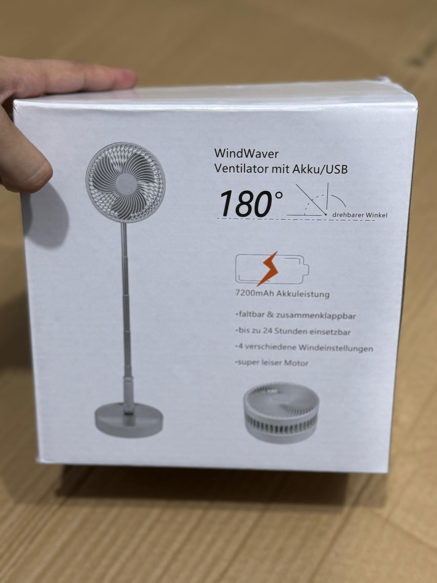 Rechargeable folding fan