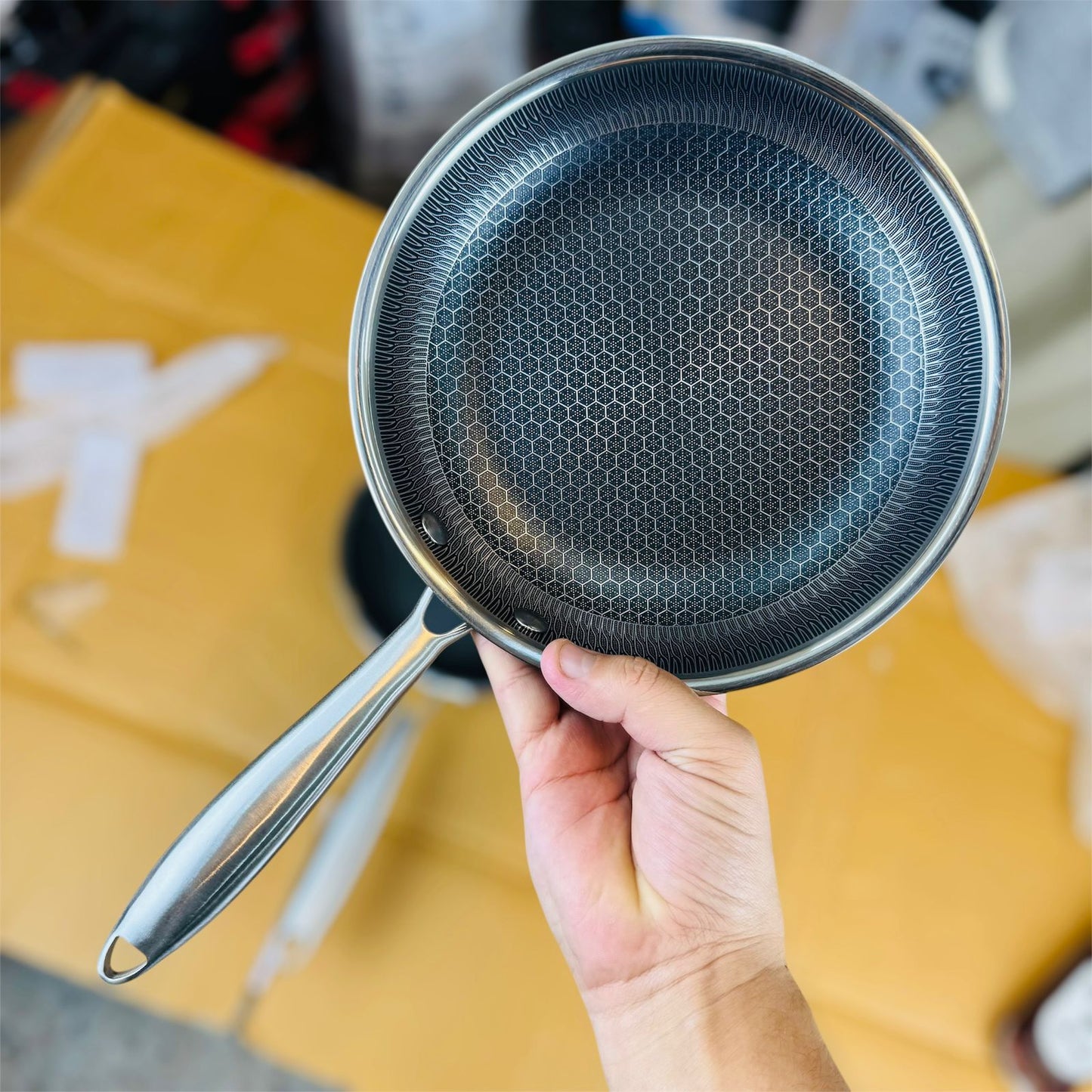 honeycomb lesser coating fry pan