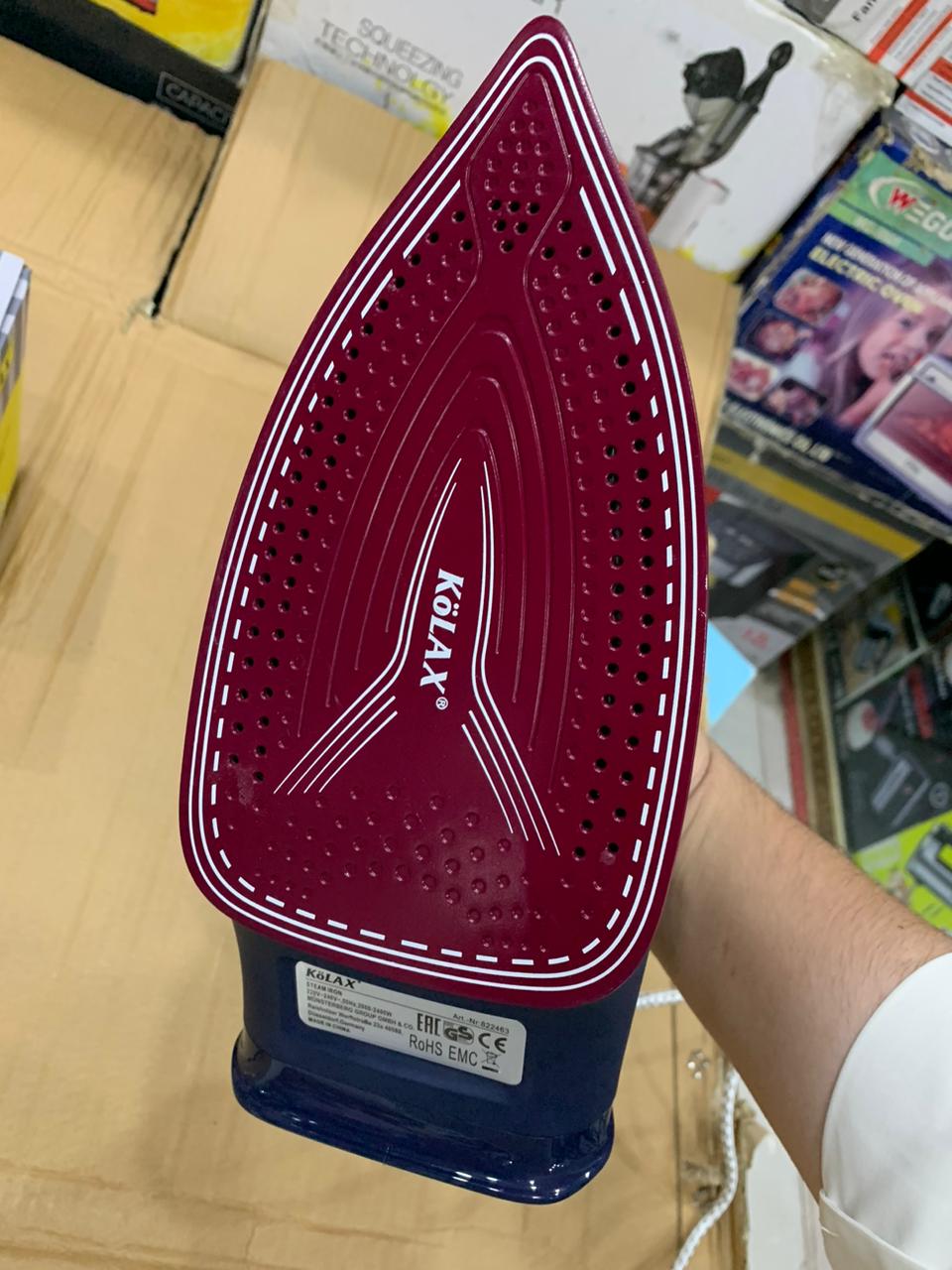 Kolax steam iron