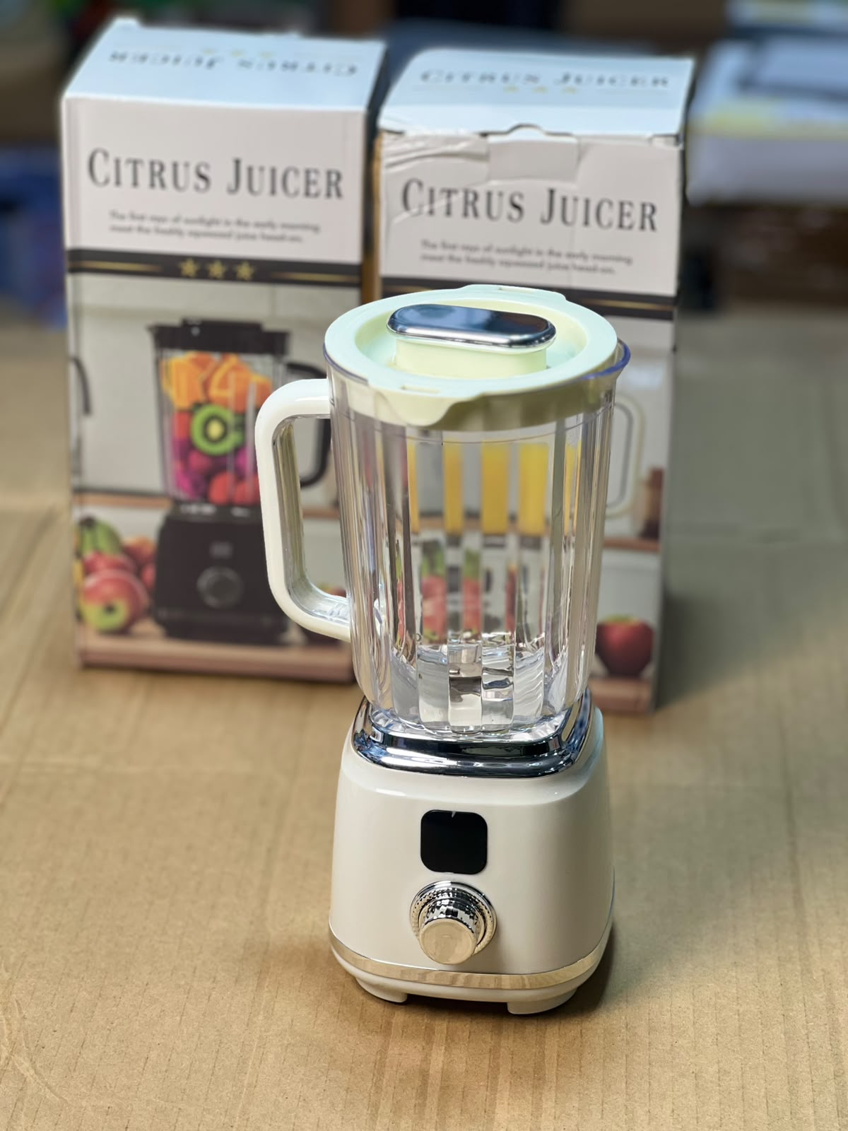 Retro Series Countertop Blender - Large Jar, Stainless Steel Blades, Black & Cream