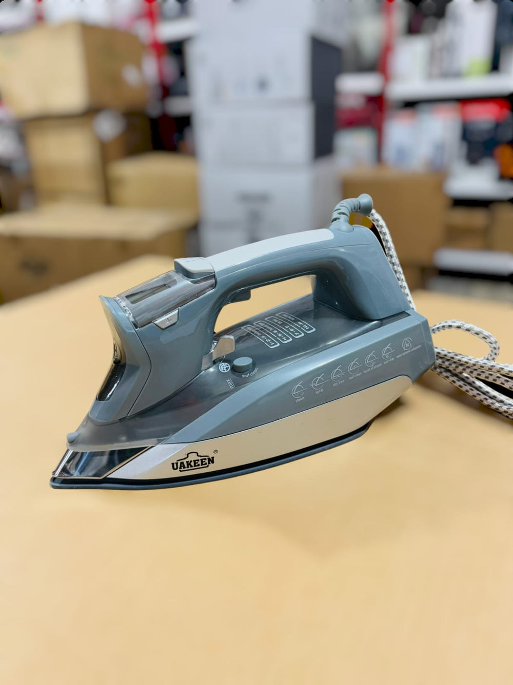 Uakeen Digital Steam Iron ZL-809