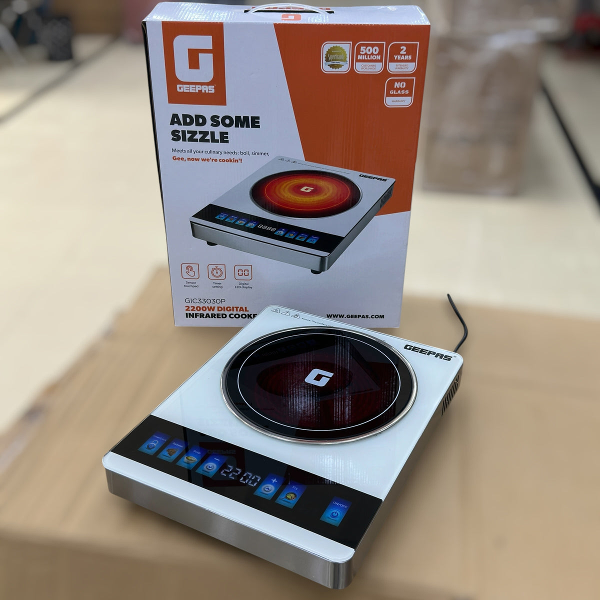 Geepas Digital Infrared Cooker GIC33030P 2200W