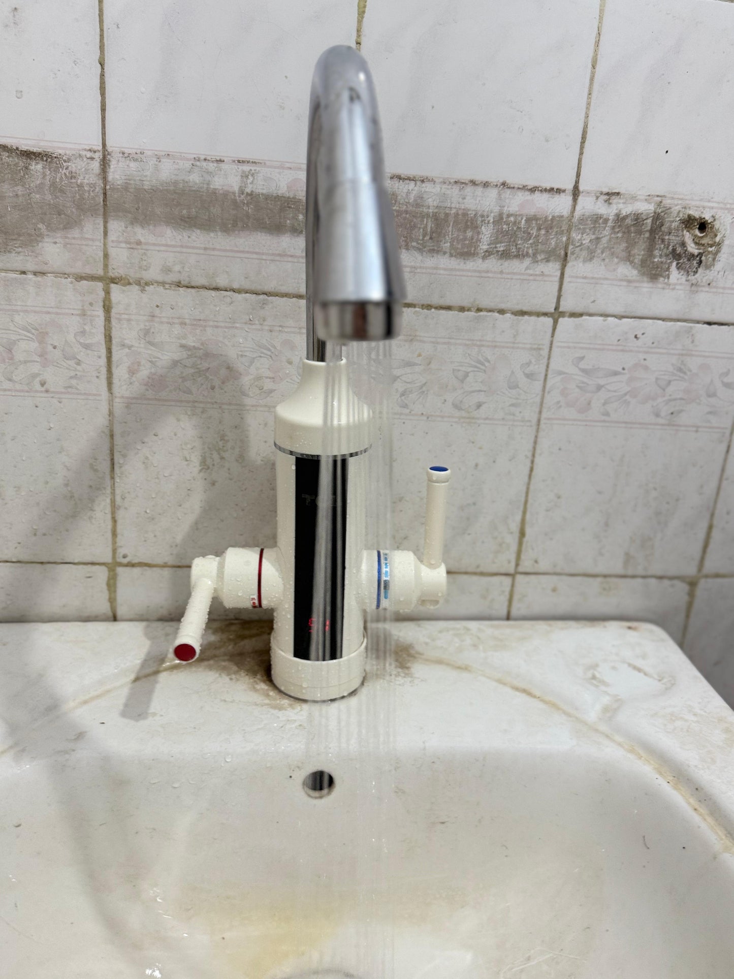 TCL Electric water faucet