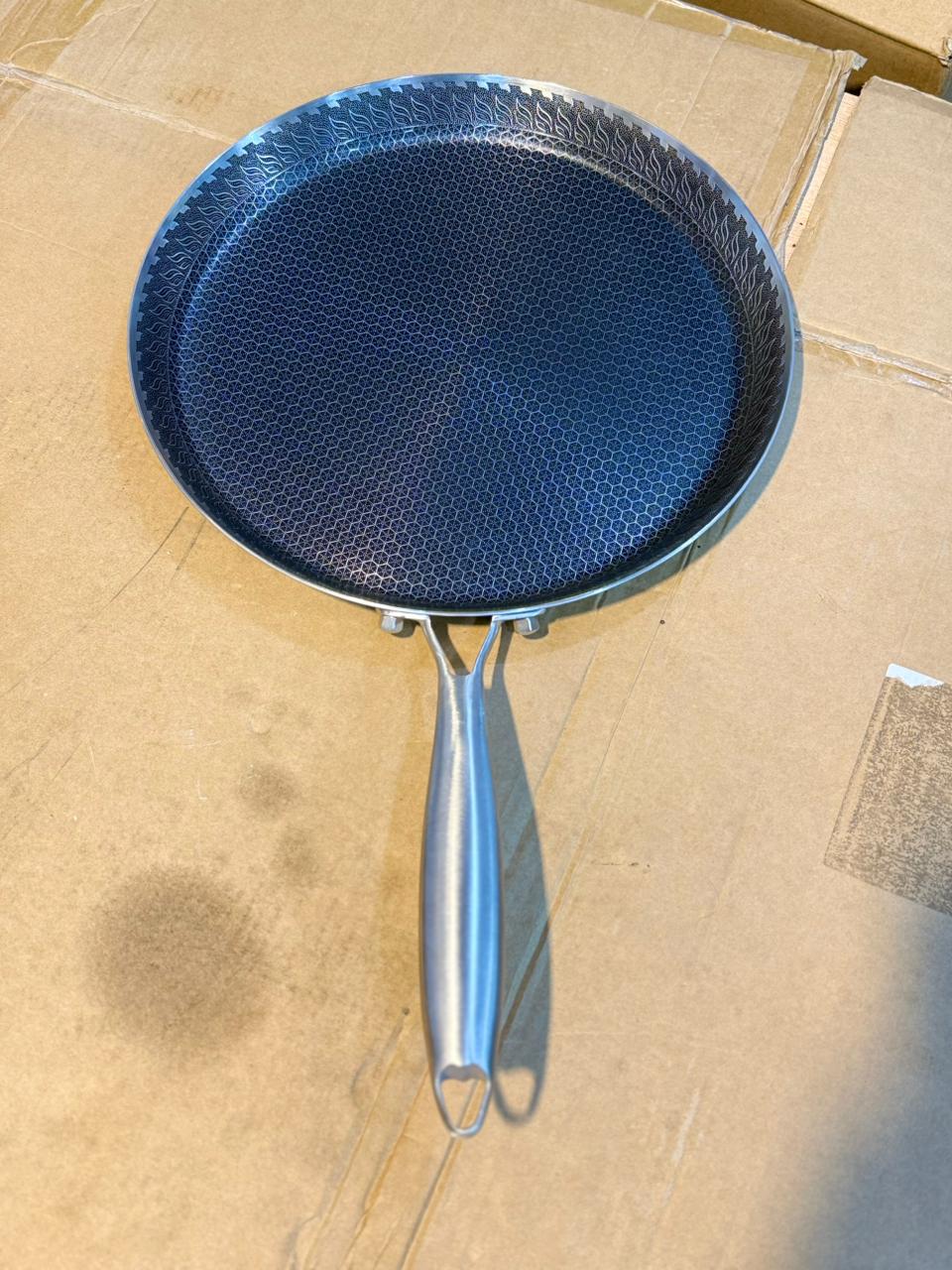 Double Sided Honey Comb Frypan 4 size