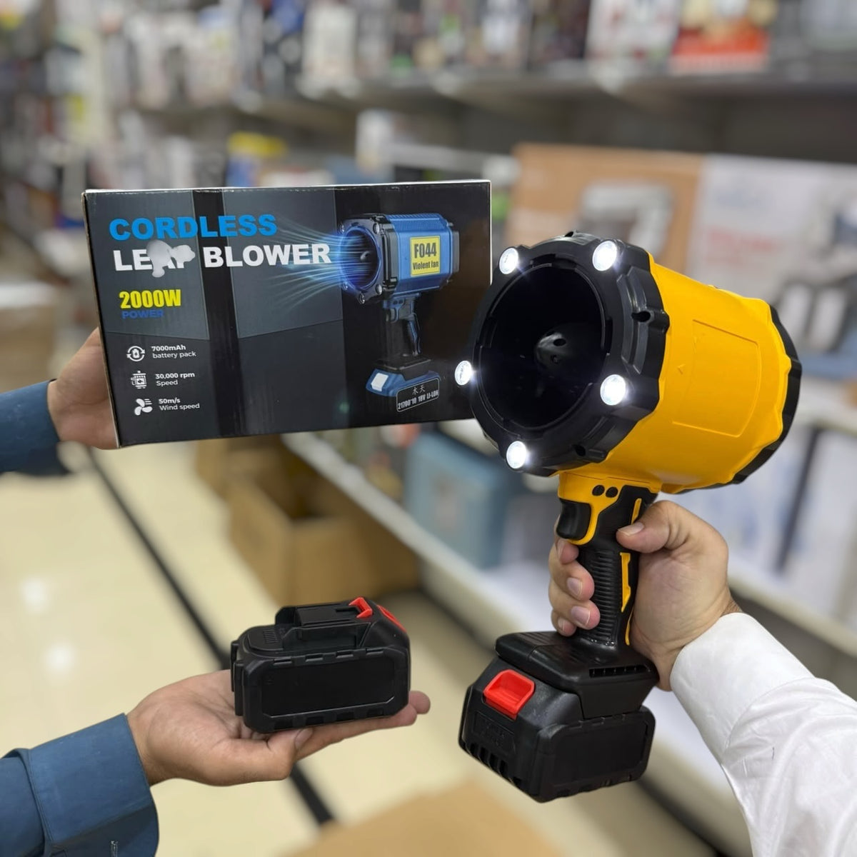 SELANEK Cordless Leaf Blower 2000W - 7000mAh Rechargeable Battery with LED Lights