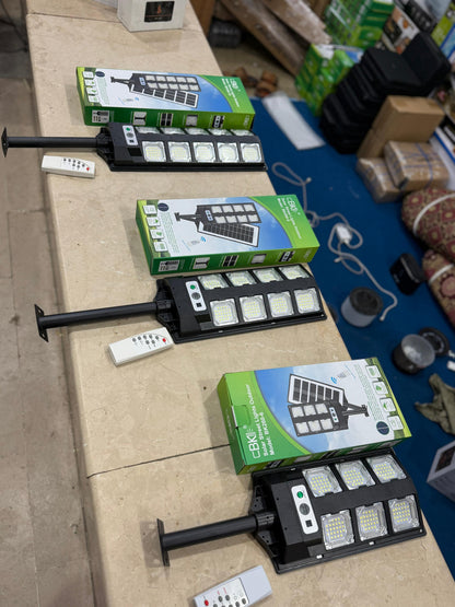 Solar street light for outdoor