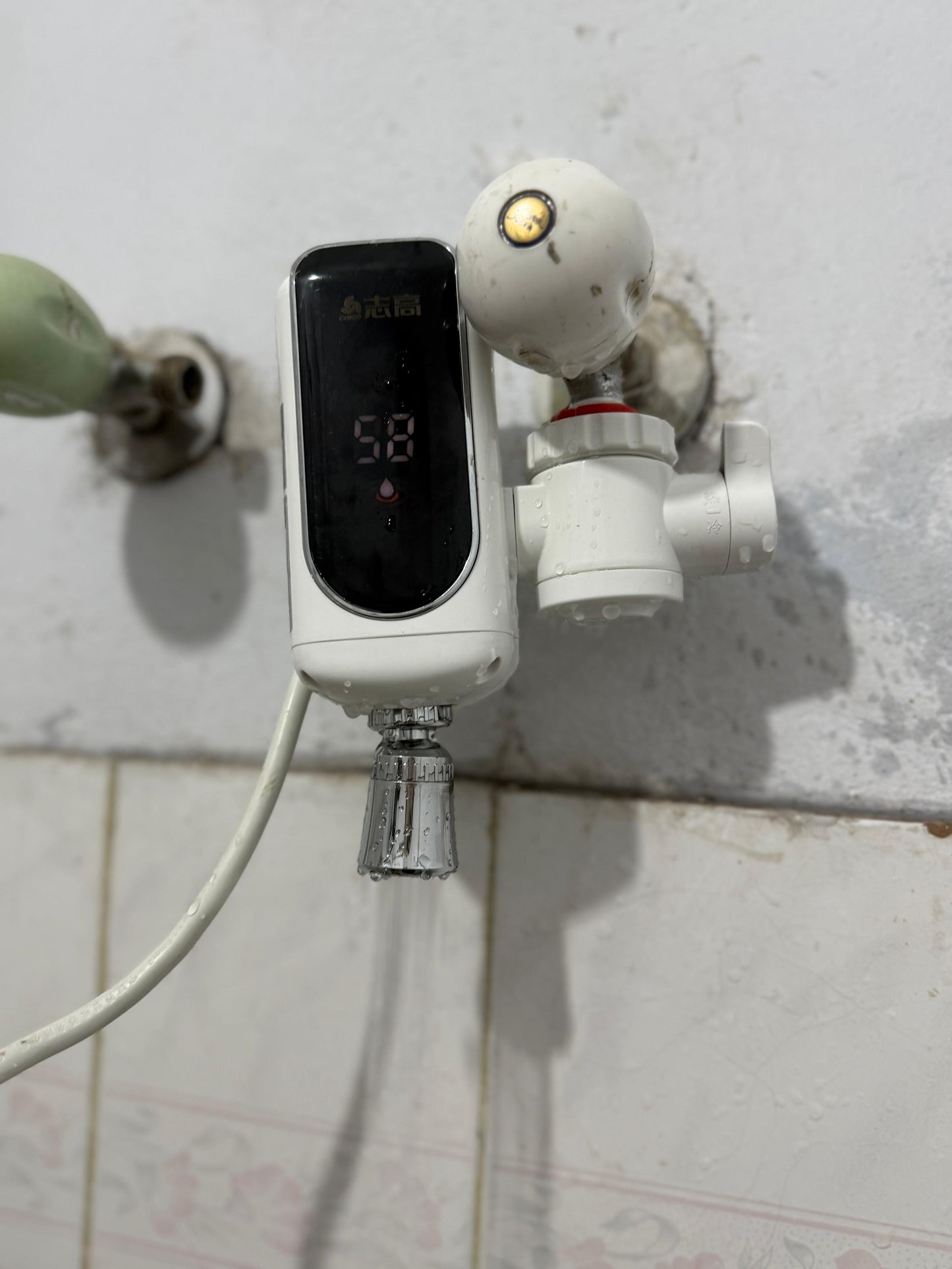 CHIGO Electric instant Water heater