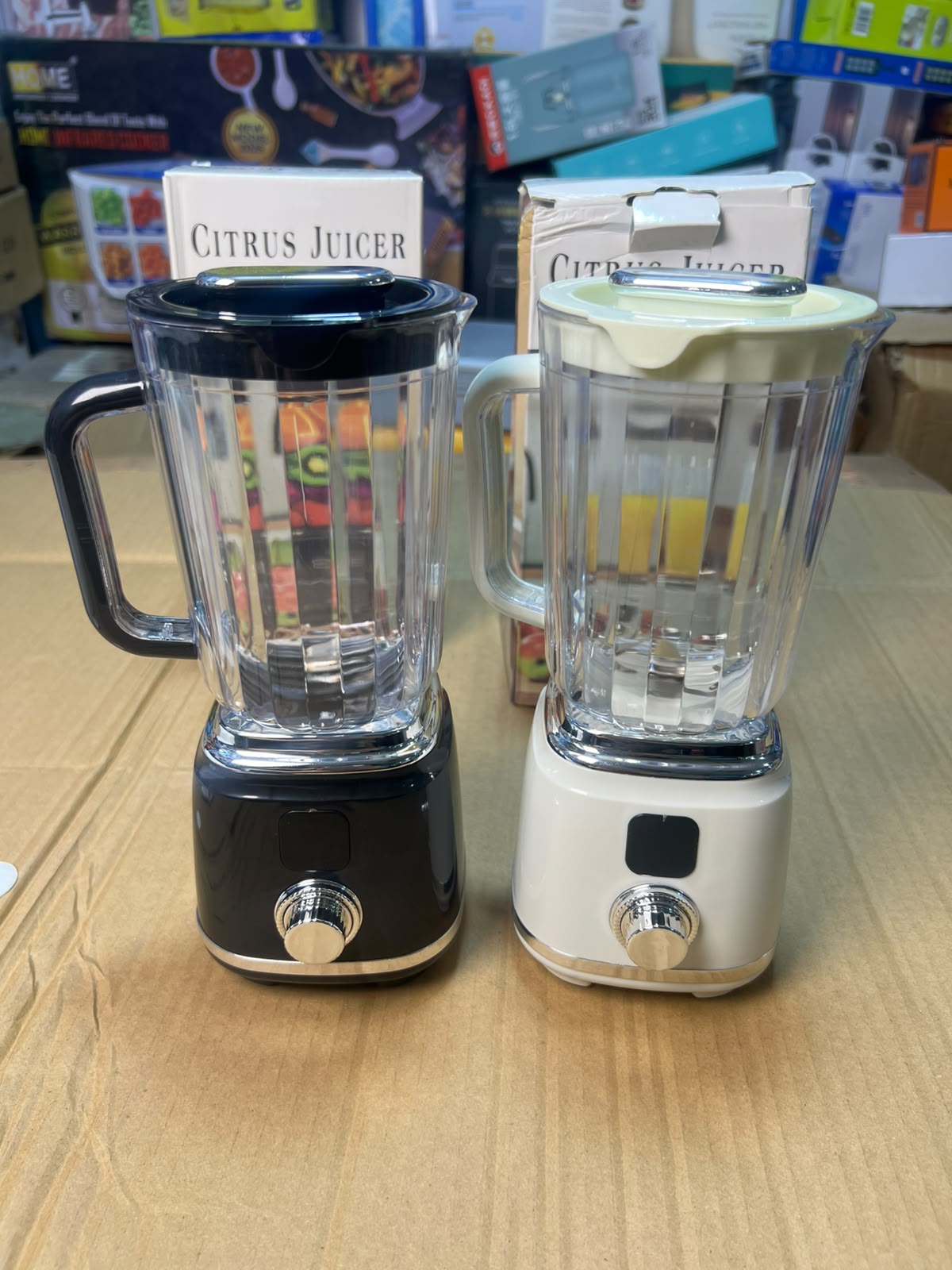 Retro Series Countertop Blender - Large Jar, Stainless Steel Blades, Black & Cream