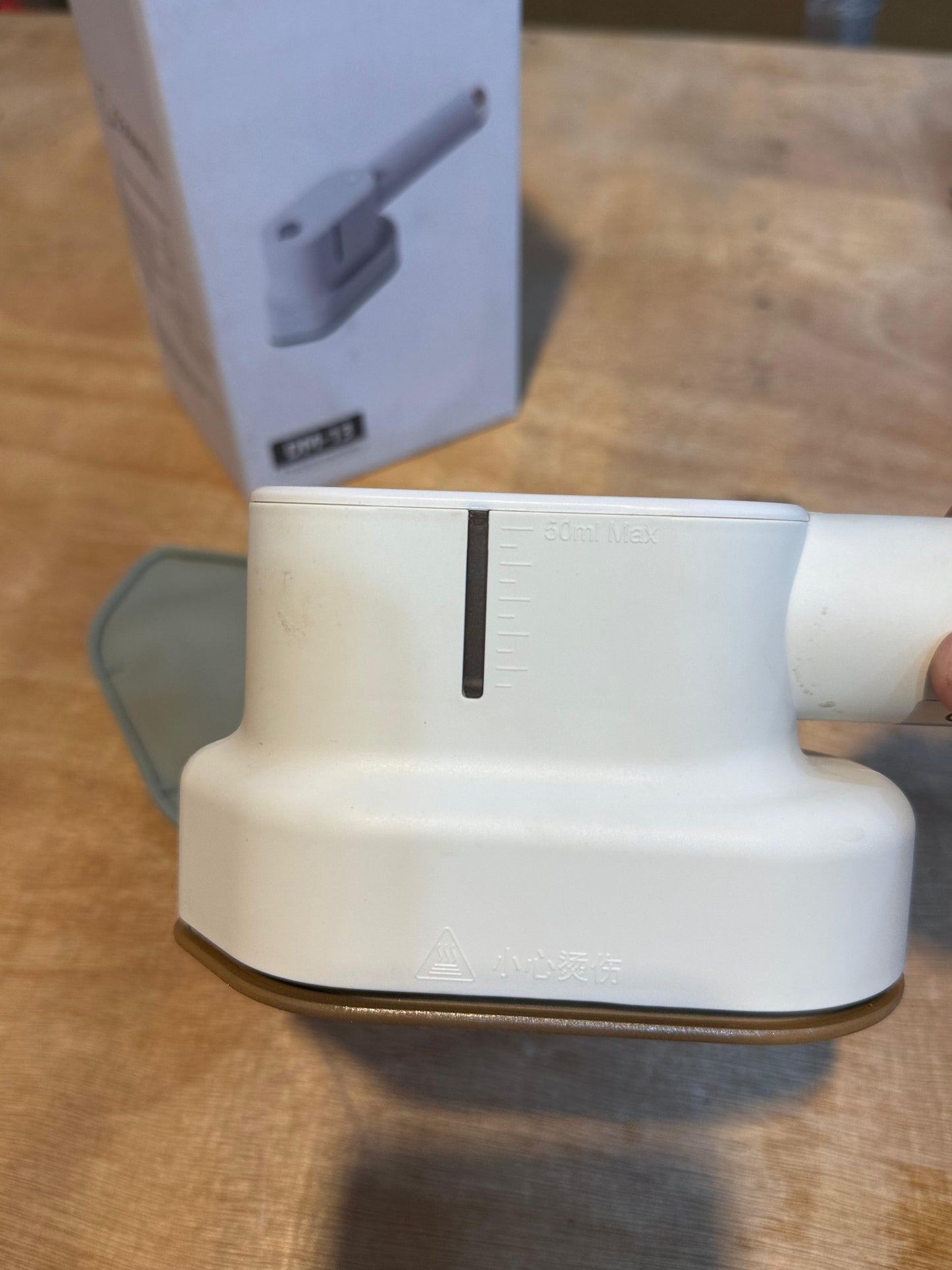 COSIHALL Handy steam iron 800w