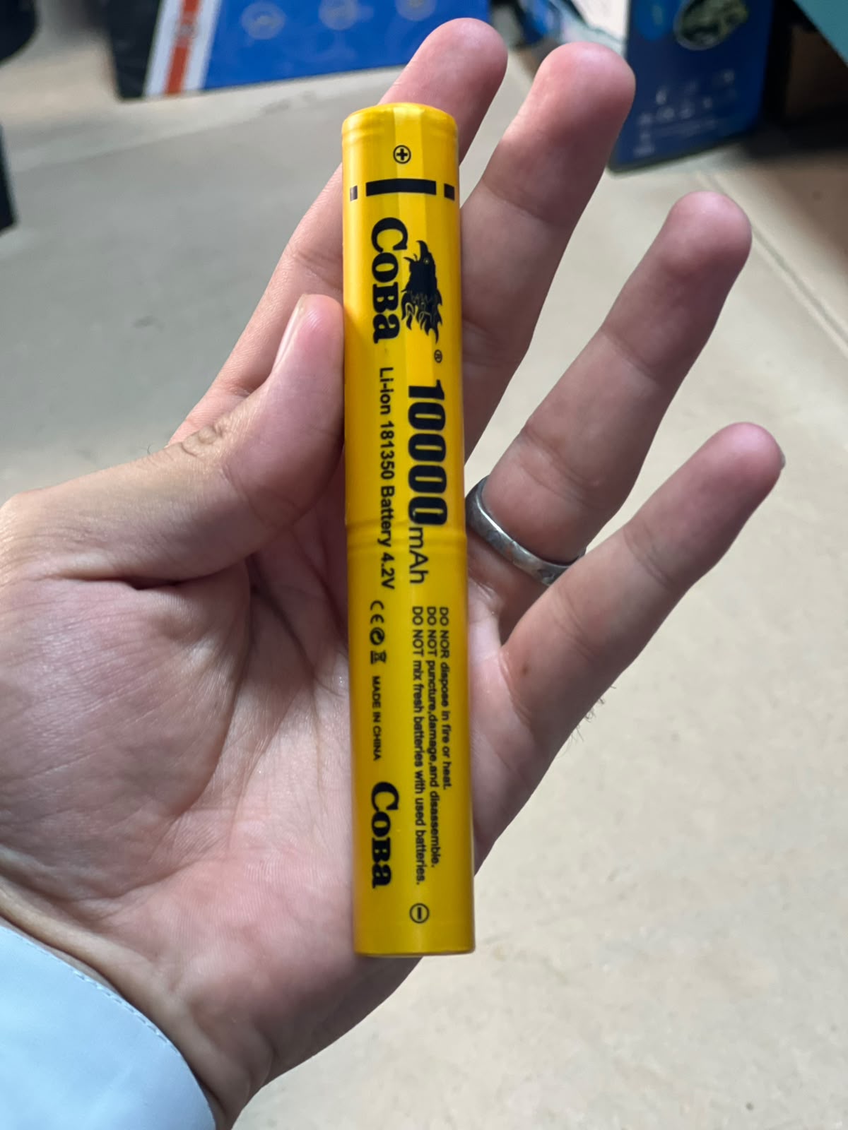COBA Powerful LED Flashlight CB-2502-1 - 10000mAh, Type-C Rechargeable, 3000m Range