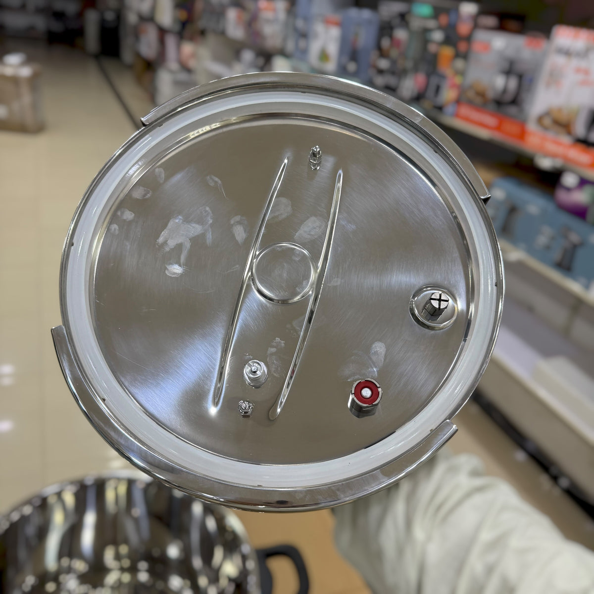Knob Type Pressure Cooker 15L