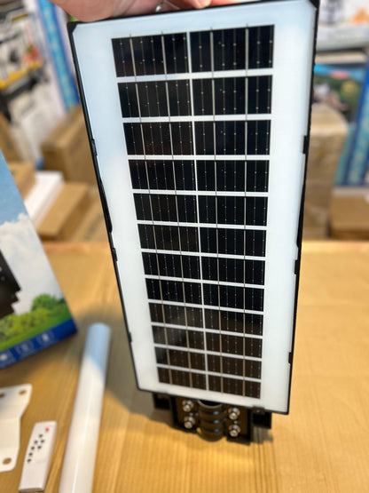 300W LED Solar Light – Energy Saving Outdoor Lighting 🚥