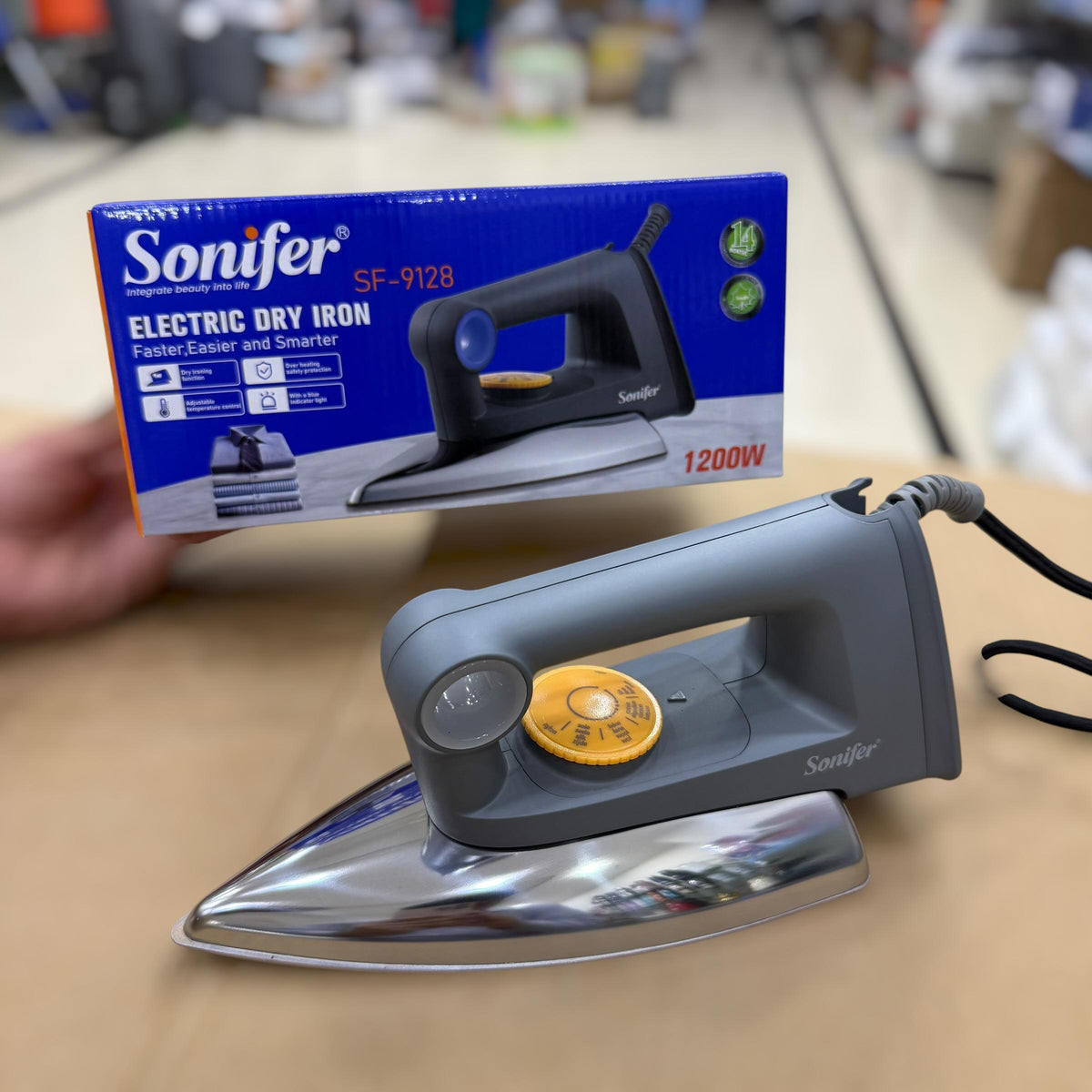 Sonifer Electric Dry Iron SF-9128 - 1200W, Adjustable Temperature Control